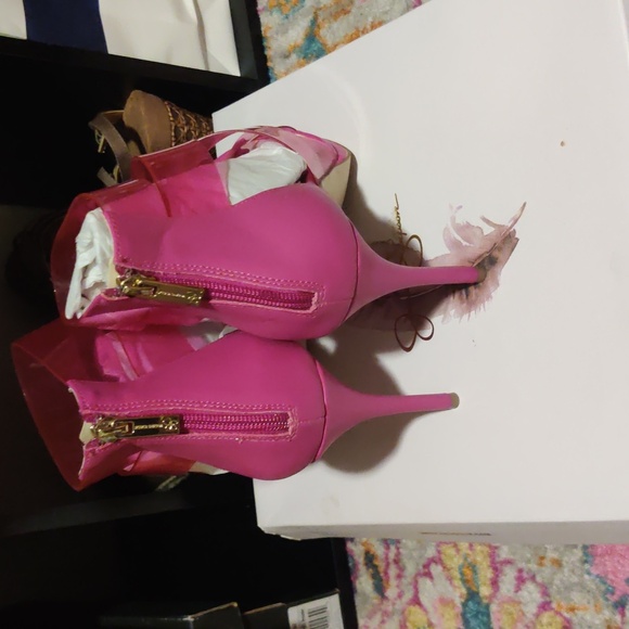 Jessica Simpson Calypso Pink Sandal - Picture 2 of 4